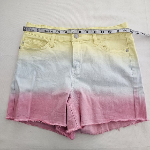 Judy Blue Pastel Ombre Rainbow Raw Hem Shorts Size M - Picture 8 of 13